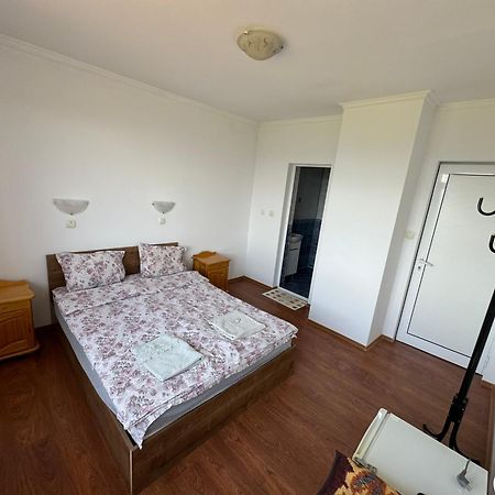 Guest House Chala Buitenkant foto