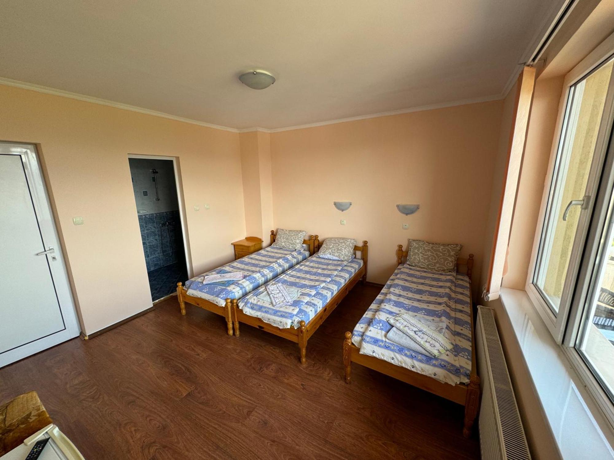 Guest House Chala Buitenkant foto